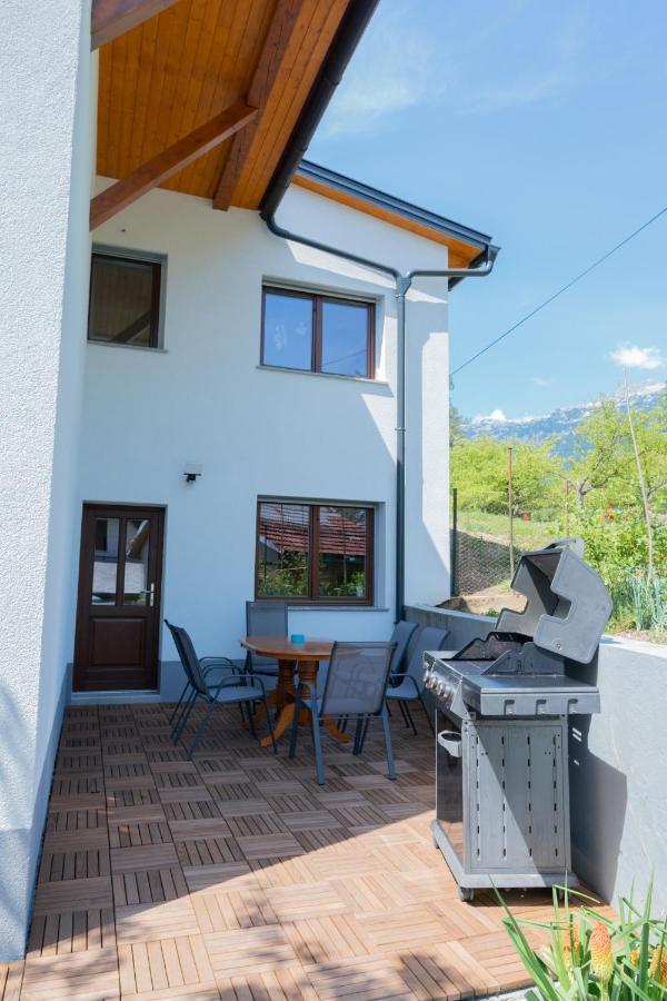 House Hiperbola & Outdoor Activities Lägenhet Bovec Exteriör bild